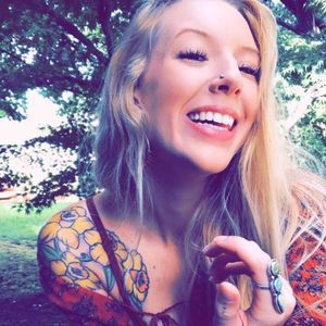 Meet your Posher, Nikki